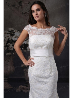 Luxurious Column Scoop Lace Wedding Dress with Watteau Train