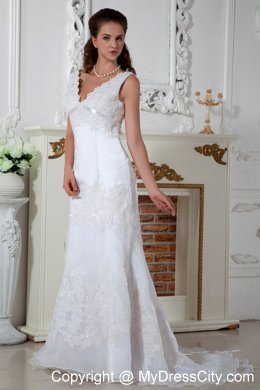 Noble Sheathy V-neck Court Train Organza and Lace Appliqued Wedding Dress