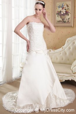 White Strapless A-Line Princess Brush Train Taffeta Appliques Wedding Dress