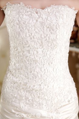 White Strapless A-Line Princess Brush Train Taffeta Appliques Wedding Dress