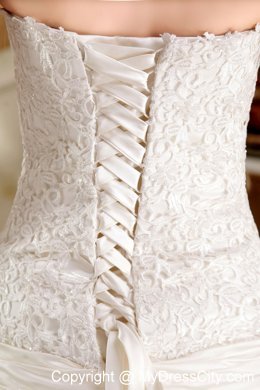 White Strapless A-Line Princess Brush Train Taffeta Appliques Wedding Dress