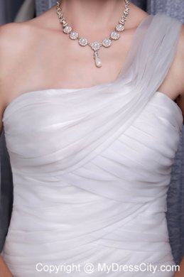 White Mermaid Single Shoulder Ruched Organza Bridal Gowns with Train