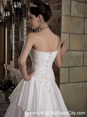 Fashionable A-line Strapless Court Train Appliques Wedding Dress Ruffled