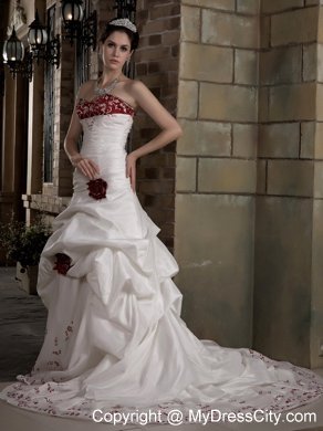 White and Red Sweetheart Embroidery and Flowers Bridal Gowns Beaded