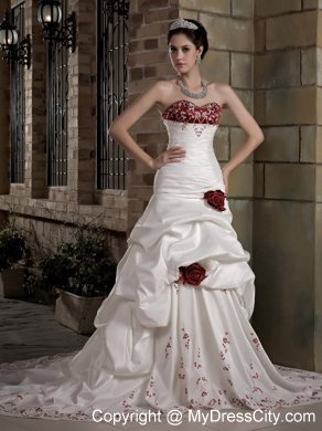 White and Red Sweetheart Embroidery and Flowers Bridal Gowns Beaded