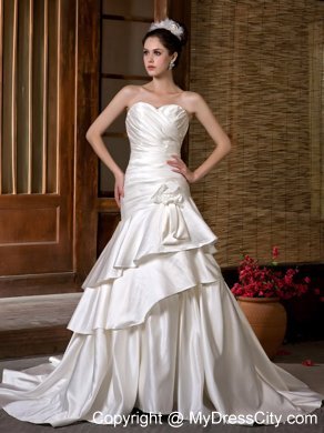 Fashionable A-line Sweetheart Ruffled and Ruched Flowery Wedding Dress