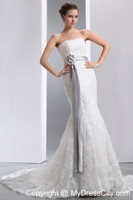 Luxurious Strapless Lace Flowery Mermaid Wedding Dress with Sliver Sash