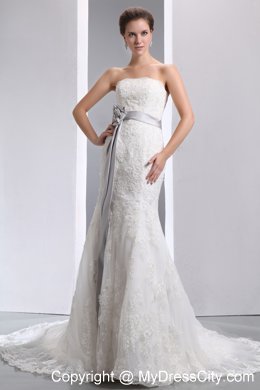 Luxurious Strapless Lace Flowery Mermaid Wedding Dress with Sliver Sash