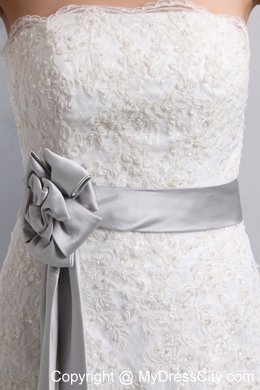 Luxurious Strapless Lace Flowery Mermaid Wedding Dress with Sliver Sash