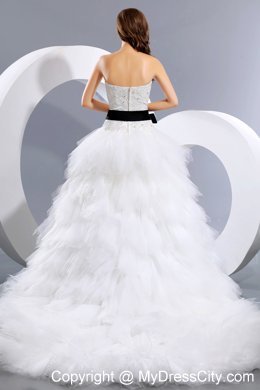 Memorable A-line Sweetheart Wedding Dress with Appliques and Black Bow