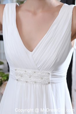 Plus Size A-line V-neck Ruches and Appliques Bridal Dresses Floor-length