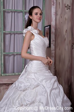 One Shoulder Appliques and Pick-ups A-line Wedding Dress with Flowers