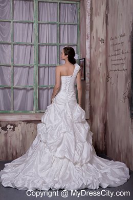 One Shoulder Appliques and Pick-ups A-line Wedding Dress with Flowers