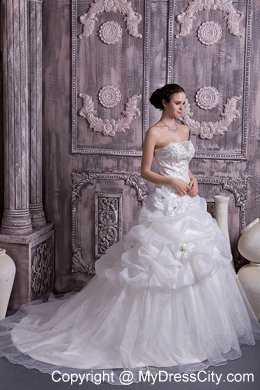 Showy Strapless Beading and Pick-ups Princess Bridal Dress with Train