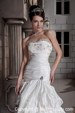 Beautiful Court Train Chapel Train Lace-up Beaded Bridal Gown
