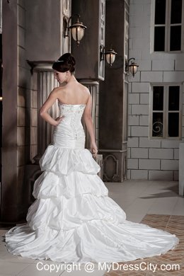 Beautiful Court Train Chapel Train Lace-up Beaded Bridal Gown