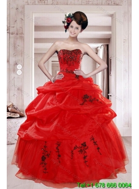 2015 Designer Red Quinceanera Dresses with Appliques and Pick Ups