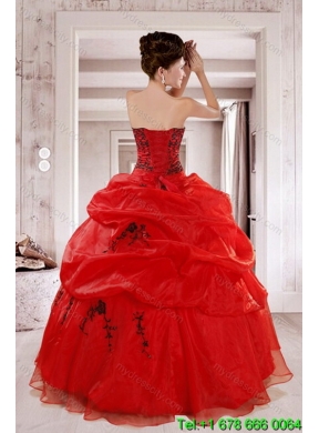 2015 Designer Red Quinceanera Dresses with Appliques and Pick Ups