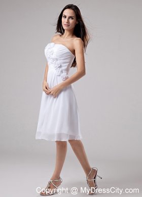 Hand Made Flowers Decorate A-Line Homecoming Dress in White