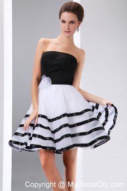 New Black and White A-line Strapless Knee-length Prom Dress with Flowers