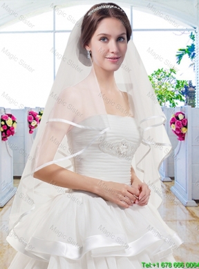 Fashionable Ruffled Layers Bridal Dresses with Brush Train