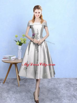 Off The Shoulder Sleeveless Taffeta Bridesmaid Dresses Appliques Lace Up