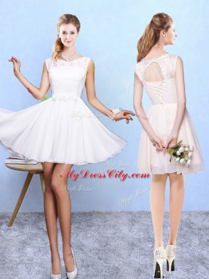 Modern White Sleeveless Knee Length Lace and Appliques Lace Up Dama Dress for Quinceanera