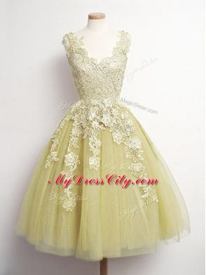Tulle V-neck Sleeveless Lace Up Appliques Court Dresses for Sweet 16 in Yellow