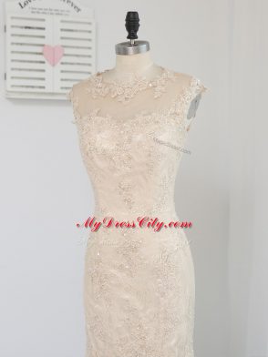 Elegant Champagne Column/Sheath Scoop Sleeveless Lace Knee Length Zipper Lace and Appliques Mother of Bride Dresses