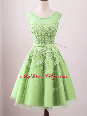 Hot Selling Knee Length Bridesmaid Dress Scoop Sleeveless Lace Up