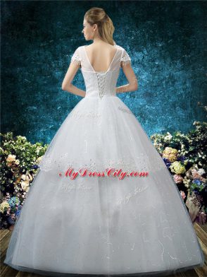 Short Sleeves Tulle Floor Length Lace Up Bridal Gown in White with Embroidery