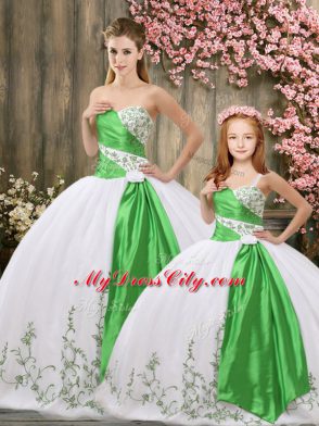 Floor Length Ball Gowns Sleeveless White 15th Birthday Dress Lace Up