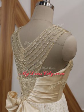 Vintage White V-neck Neckline Beading and Lace Wedding Gown Sleeveless Side Zipper