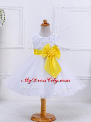 Dazzling White Organza Zipper Juniors Party Dress Sleeveless Knee Length Bowknot