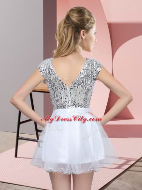 Champagne A-line Scoop Cap Sleeves Tulle Mini Length Zipper Sequins Court Dresses for Sweet 16