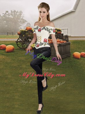 Wine Red Two Pieces Embroidery and Ruffled Layers Sweet 16 Dresses Lace Up Organza Sleeveless Floor Length