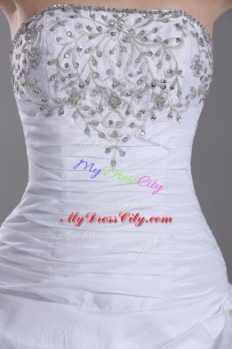 Best Selling White Ball Gowns Taffeta Strapless Sleeveless Beading and Pick Ups Lace Up Wedding Gowns Brush Train