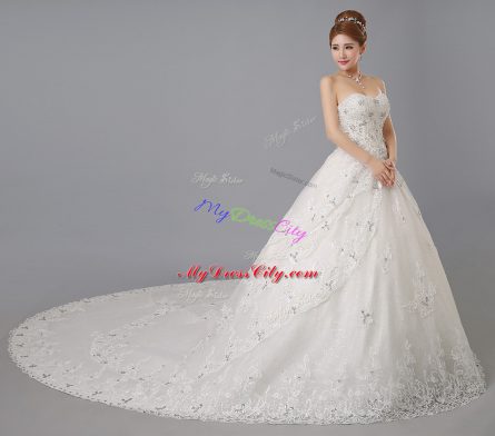On Sale White Bridal Gown Sweetheart Sleeveless Chapel Train Lace Up