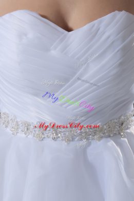 Vintage A-line Sleeveless White Wedding Gowns Brush Train Lace Up