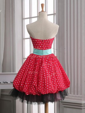 Stunning Sleeveless Mini Length Lace and Pleated Zipper with Red