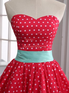 Stunning Sleeveless Mini Length Lace and Pleated Zipper with Red