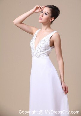 Empire V-neck Beaded Chiffon White Prom Dresses for Ladies