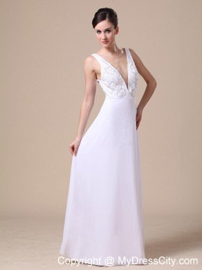 Empire V-neck Beaded Chiffon White Prom Dresses for Ladies