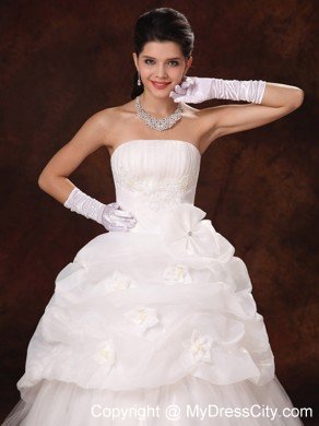 2013 Popular Hand Flowers Strapless Bridal dress with Pick-ups