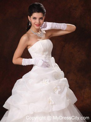 2013 Popular Hand Flowers Strapless Bridal dress with Pick-ups