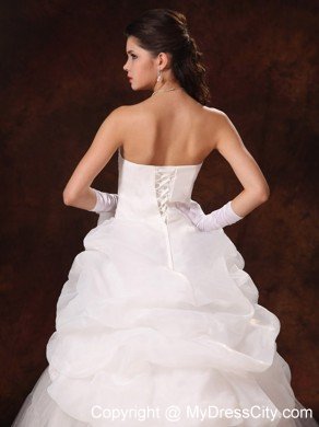 2013 Popular Hand Flowers Strapless Bridal dress with Pick-ups