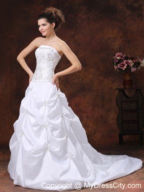 Strapless A-line Embroidery Bodice Wedding Dress with Appliques