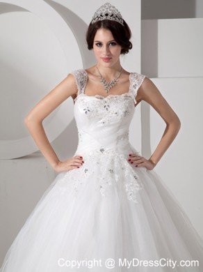 Lovely A-line Straps Wedding Dress with Beading and Appliques