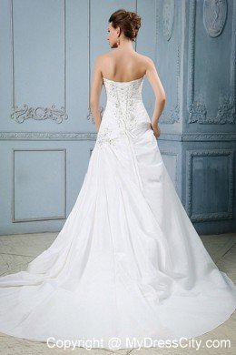 Sweetheart Lace-up Wedding Dress with Appliques and Beading