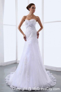 Hand Made Flowers Sweetheart Chapel Train Lace wedding Gown